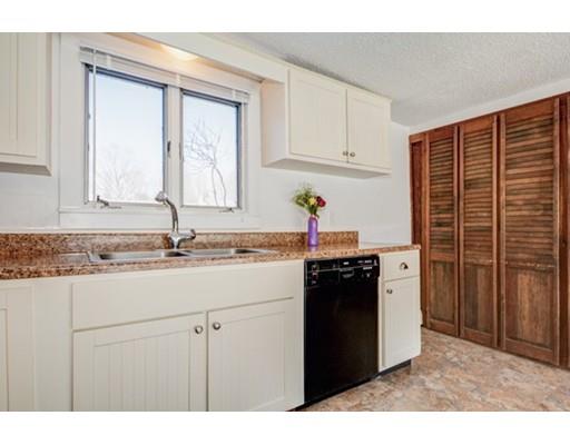 24 West Elm St, Townsend, MA 01474