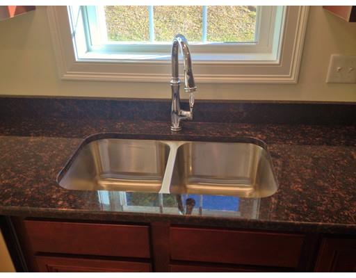 30 Madison Ave, Winchendon, MA 01475