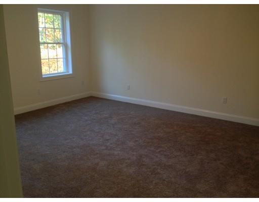 4 Madison Ave, Winchendon, MA 01475