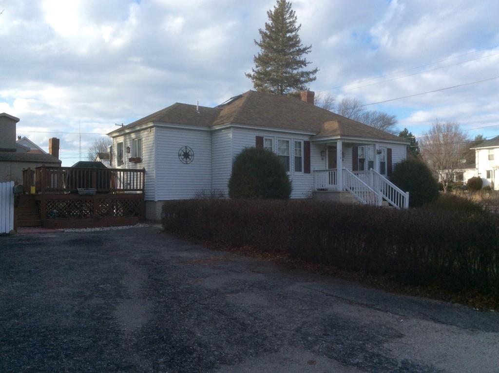 650Rathbun St, Blackstone, MA 01504