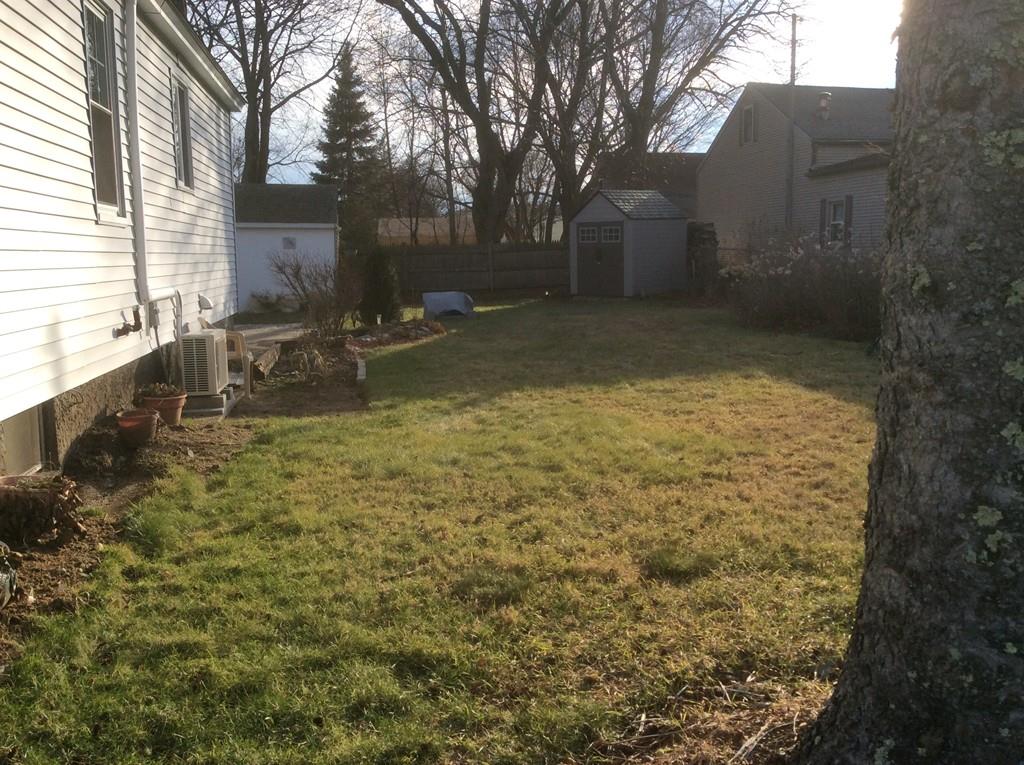 650Rathbun St, Blackstone, MA 01504