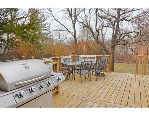 27 Blackstone Street, Blackstone, MA 01504