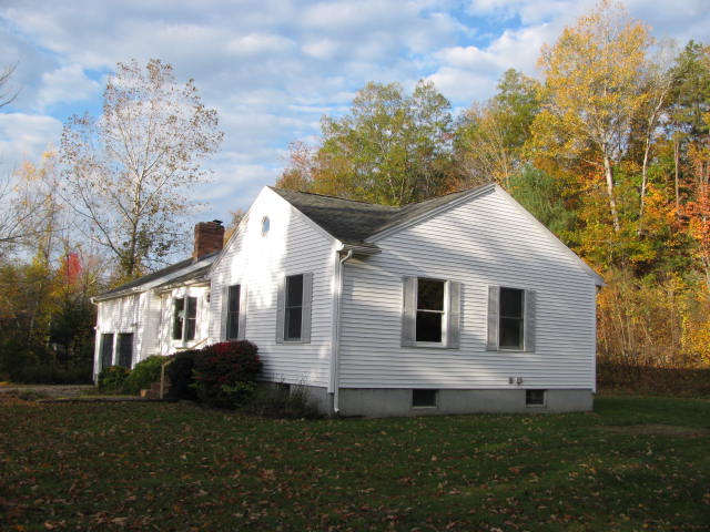 143 Rice Corner RdBrookfield, MA, 01506Worcester County