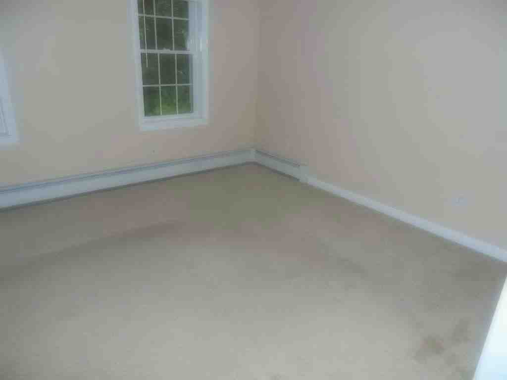 28 Old Worcester RdCharlton, MA, 01507Worcester County