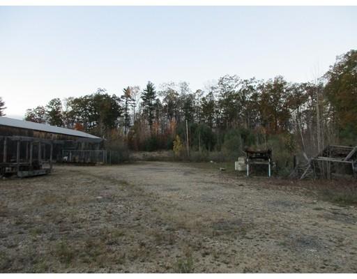 632 Howe St, East Brookfield, MA 01515