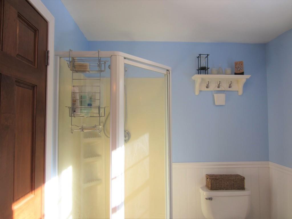 132Nw Main St, Douglas, MA 01516