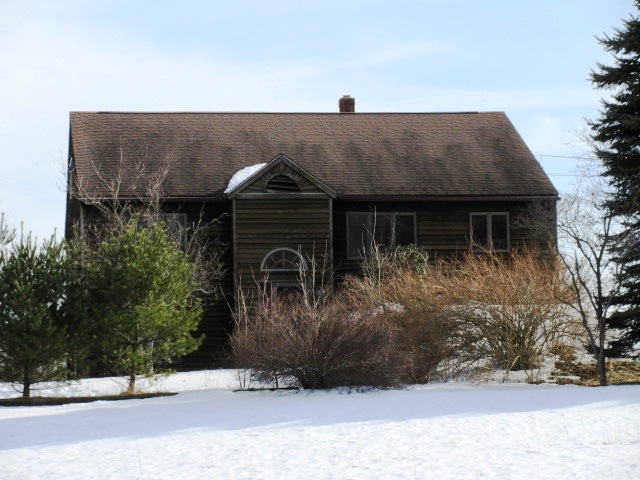 32 Hemlock StDouglas, MA, 01516Worcester County