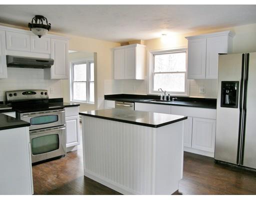 288 Cedar St, Sturbridge, MA 01518