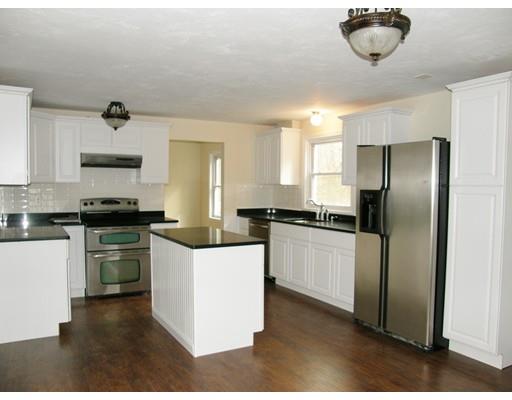 288 Cedar St, Sturbridge, MA 01518