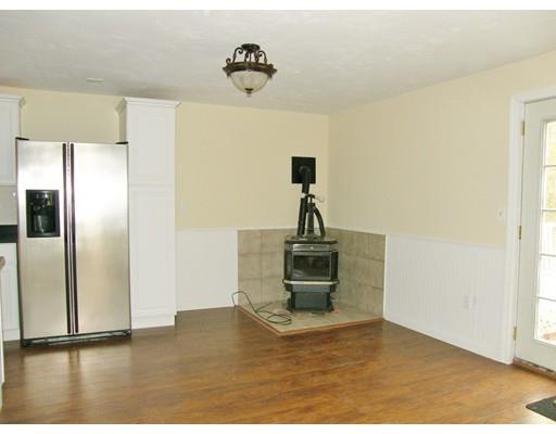 288 Cedar St, Sturbridge, MA 01518