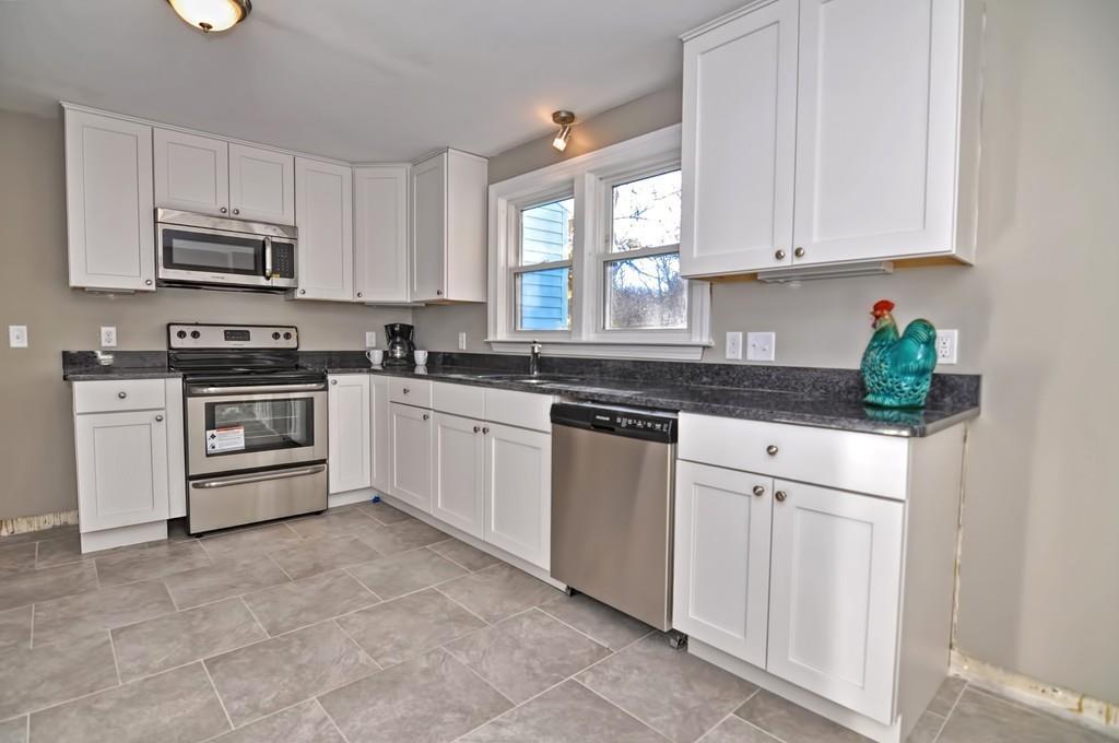 95Lincoln Ave, Holden, MA 01520