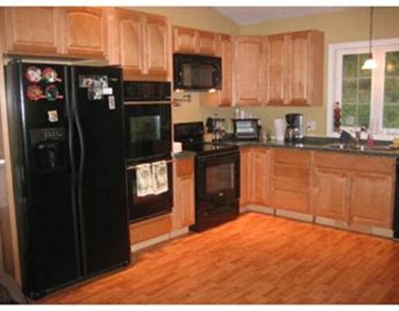 162E Brimfield Rd, Holland, MA 01521