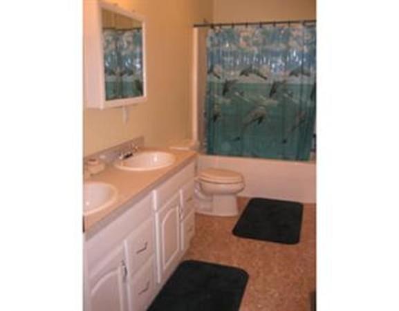 162E Brimfield Rd, Holland, MA 01521