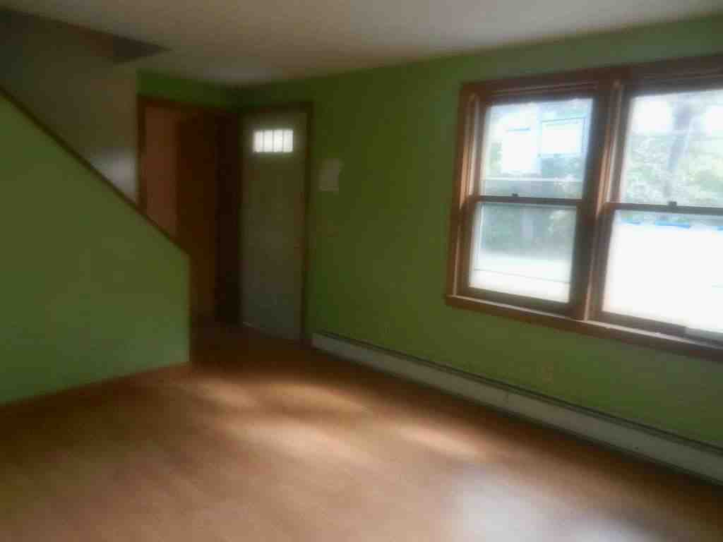 414 Pine StLeicester, MA, 01524Worcester County