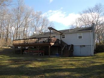 47 Thayer St, Millville, MA 01529