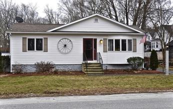 8 Bazeley Ave, Millville, MA 01529