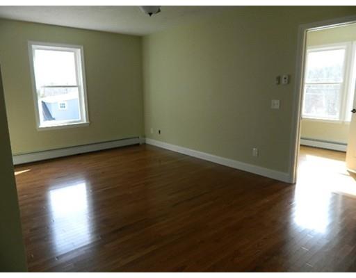 608 Main St, Oxford, MA 01537