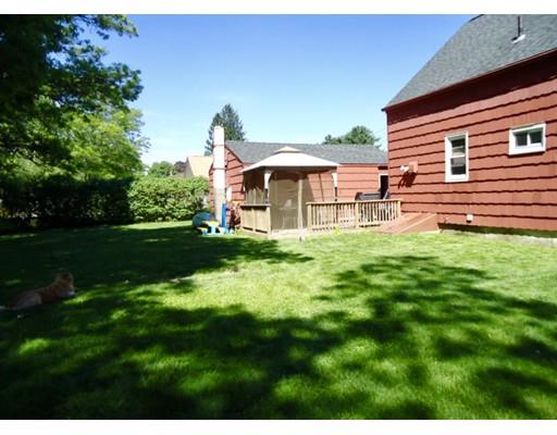 54 Locust St, Oxford, MA 01540