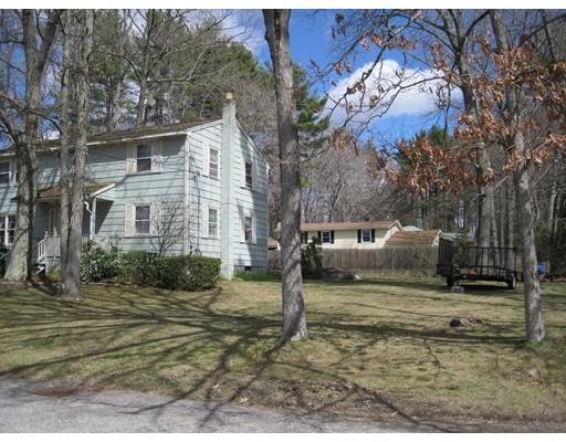 4 Woodland Dr, Oxford, MA 01540