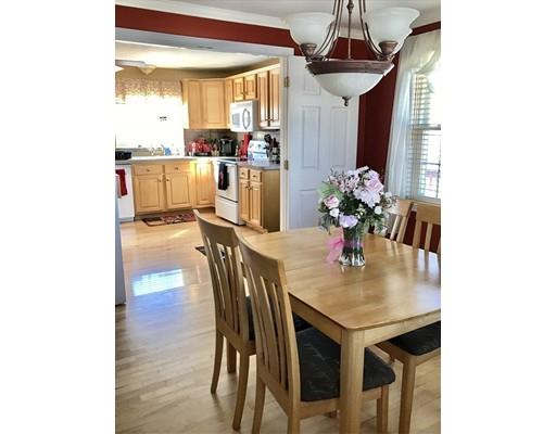 7 Rolling Ridge Rd, Rutland, MA 01543