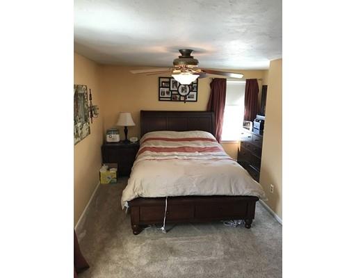 7 Rolling Ridge Rd, Rutland, MA 01543