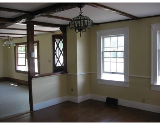 921 Dennison Drive, Southbridge, MA 01550