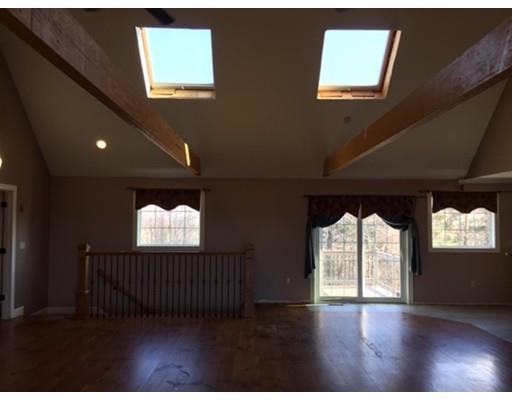182 Clemence Hill Road, Southbridge, MA 01550