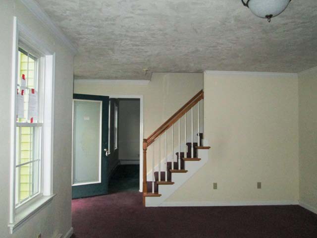 127 Prince RdSouthbridge, MA, 01550Worcester County