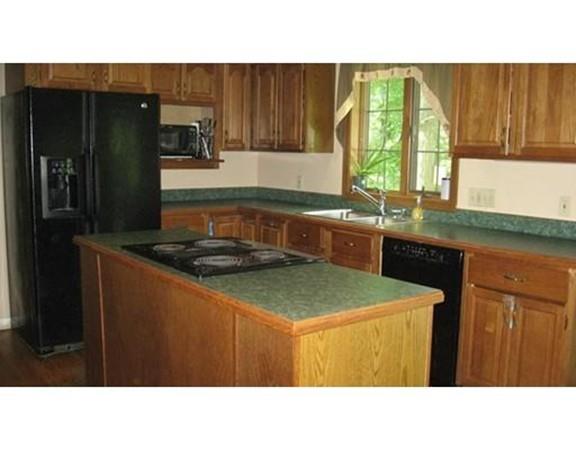 26Woodside Cir, Sturbridge, MA 01566