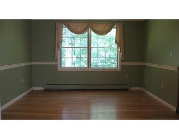 26Woodside Cir, Sturbridge, MA 01566
