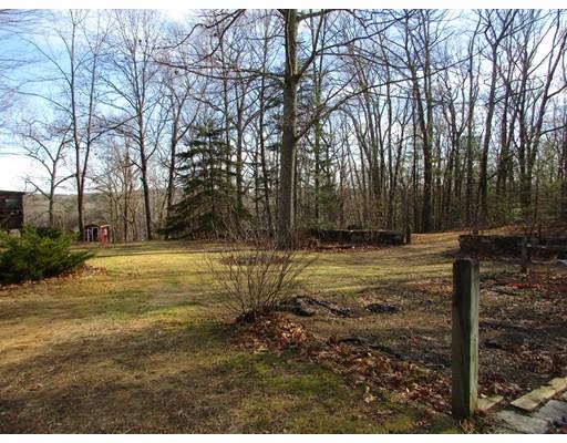 481 Leadmine Rd, Sturbridge, MA 01566