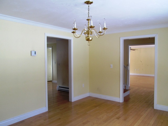 65 Elmdale StreetUxbridge, MA, 01569Worcester County