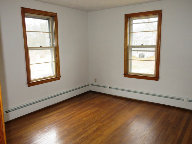 17 Vecchia StWebster, MA, 01570Worcester County