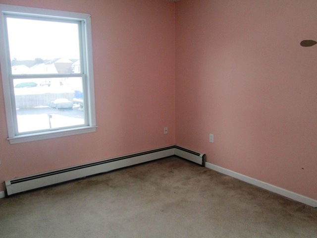 138 Lakeside AveWebster, MA, 01570Worcester County
