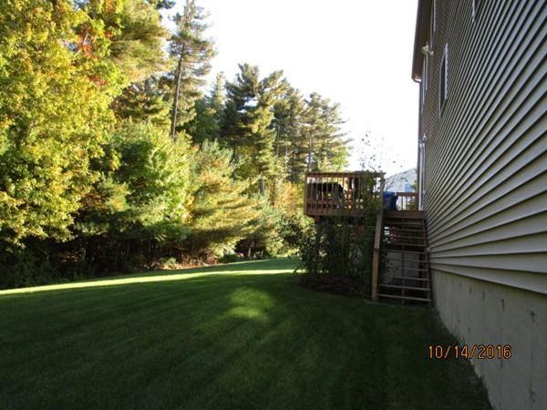 10Abbey Rd, Webster, MA 01570
