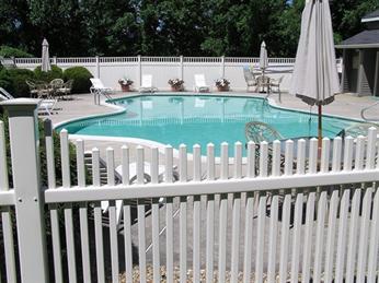 701 Treasure Island Road, Webster, MA 01570
