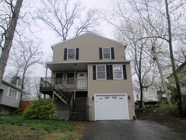 55 Freeman AveWebster, MA, 01570Worcester County