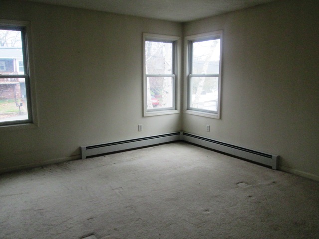 55 Freeman AveWebster, MA, 01570Worcester County