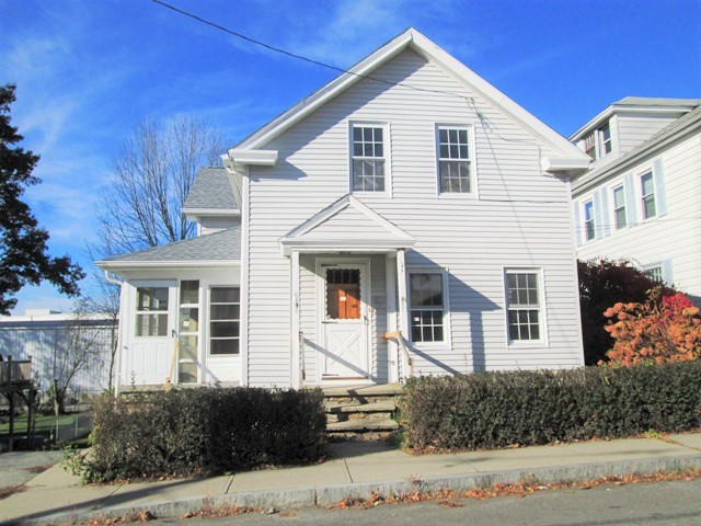 10 Elm StWebster, MA, 01570Worcester County