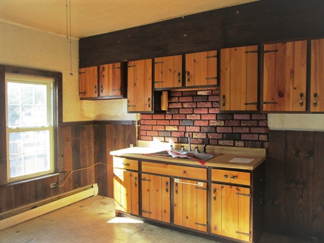 10 Elm StWebster, MA, 01570Worcester County