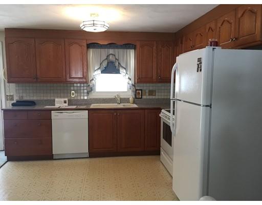 11 Elizabeth Street, Dudley, MA 01571