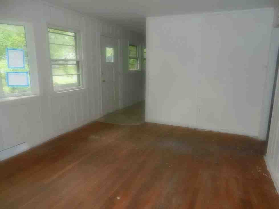 51 Ware StreetWest Brookfield, MA, 01585Worcester County