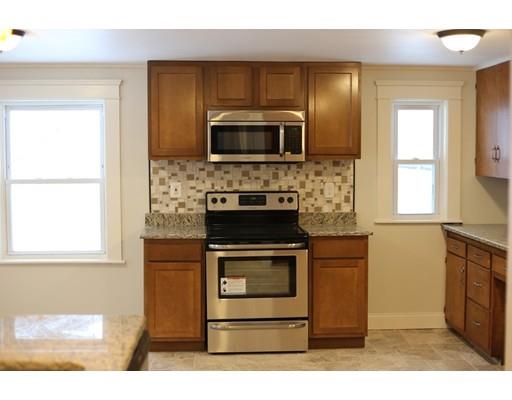 77 Amherst St, Worcester, MA 01602