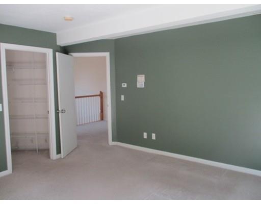386 Lovell St, Worcester, MA 01602