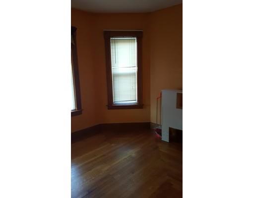 16 Westfield St, Worcester, MA 01602