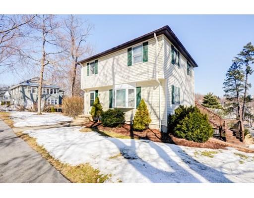 24 Circuit Ave E, Worcester, MA 01603