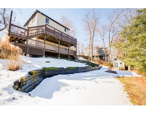 24 Circuit Ave E, Worcester, MA 01603