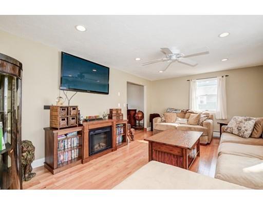 24 Circuit Ave E, Worcester, MA 01603