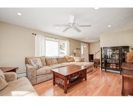 24 Circuit Ave E, Worcester, MA 01603