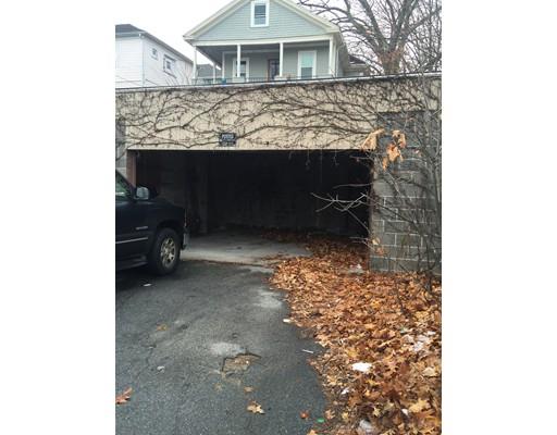 22 Oliver St, Worcester, MA 01603
